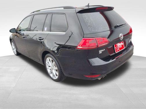 2017 Volkswagen Golf SportWagen TSI SE