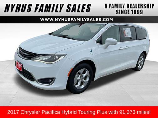 2017 Chrysler Pacifica Hybrid Touring Plus