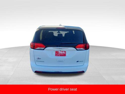 2017 Chrysler Pacifica Hybrid Touring Plus