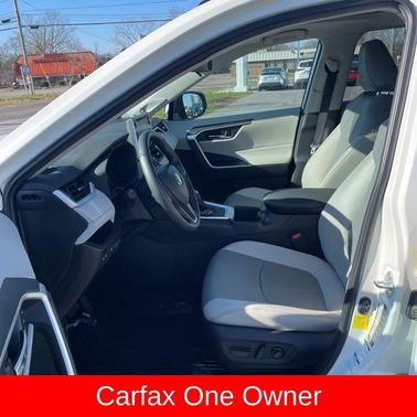 2022 Toyota RAV4 Hybrid XLE Premium