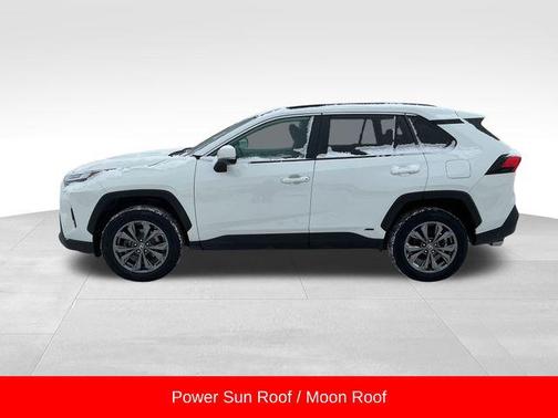 2022 Toyota RAV4 Hybrid XLE Premium