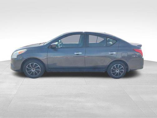 2015 Nissan Versa 1.6 SV