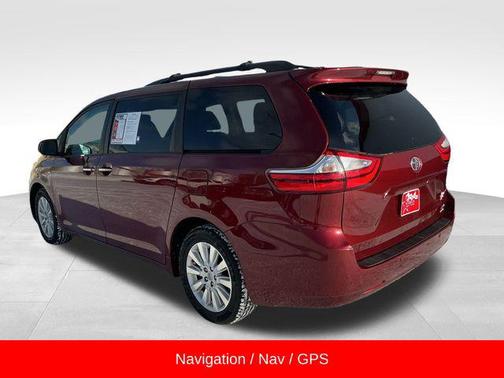 2016 Toyota Sienna XLE