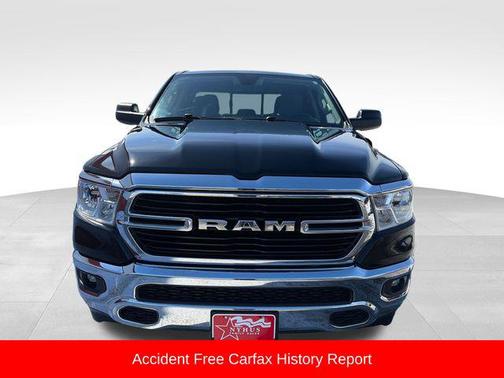 Diamond Black Crystal Pearlcoat 2019 RAM 1500 Big Horn