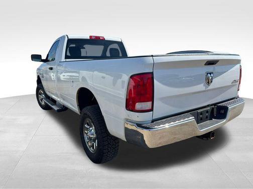 2017 RAM 2500 Tradesman Regular Cab 4x4 8' Box