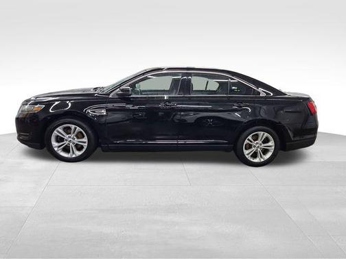 2018 Ford Taurus SEL