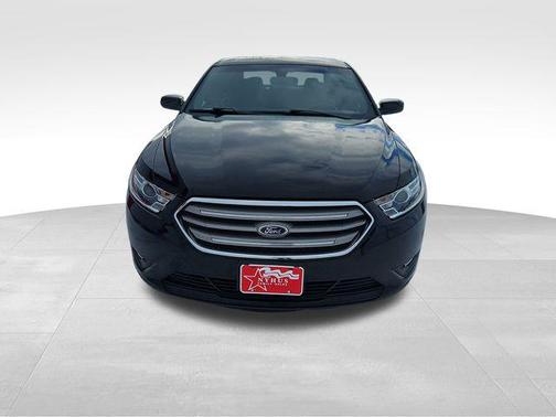 2018 Ford Taurus SEL