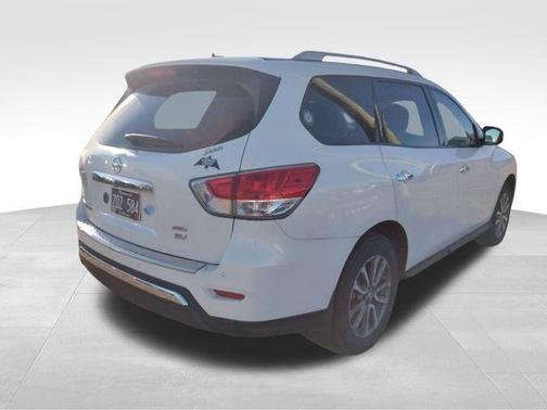 2014 Nissan Pathfinder SV