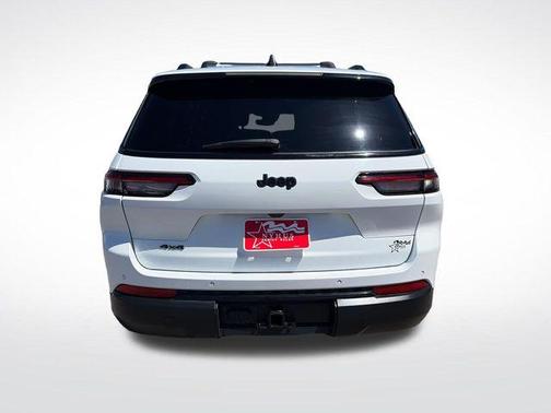 Bright White Clearcoat 2023 Jeep Grand Cherokee L Altitude