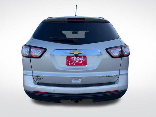 Champagne Silver Metallic 2015 Chevrolet Traverse 1LT