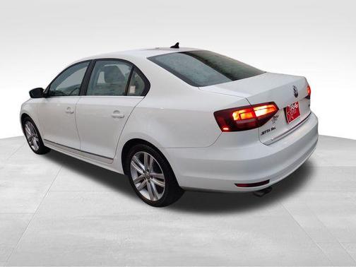 2017 Volkswagen Jetta 1.8T SEL