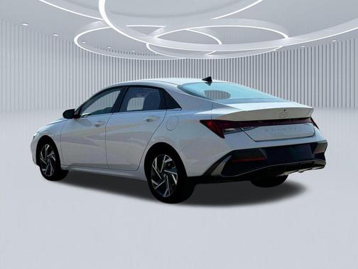 2025 Hyundai ELANTRA HEV Limited