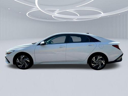 2025 Hyundai ELANTRA HEV Limited