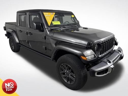 2024 Jeep Gladiator Sport S