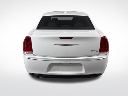 2016 Chrysler 300 S