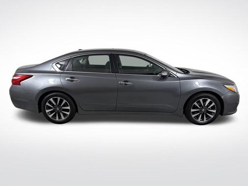 2016 Nissan Altima 2.5 SV