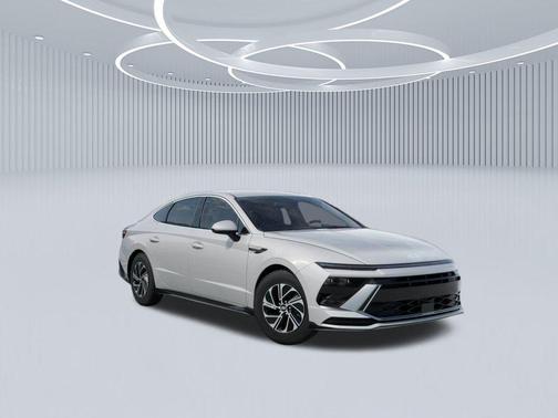 2026 Hyundai SONATA Hybrid Base