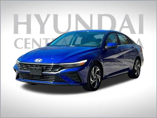 2025 Hyundai ELANTRA Limited