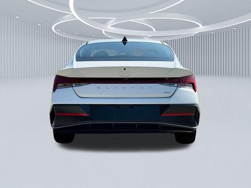 2025 Hyundai ELANTRA HEV Limited