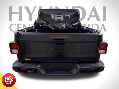 2024 Jeep Gladiator Nighthawk