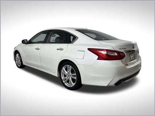 2016 Nissan Altima 3.5 SL