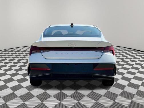 2025 Hyundai ELANTRA HEV Limited