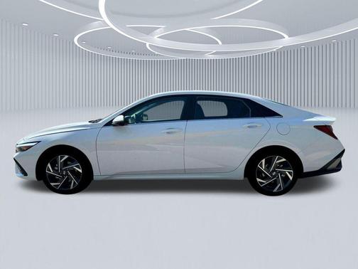 2025 Hyundai ELANTRA HEV Limited