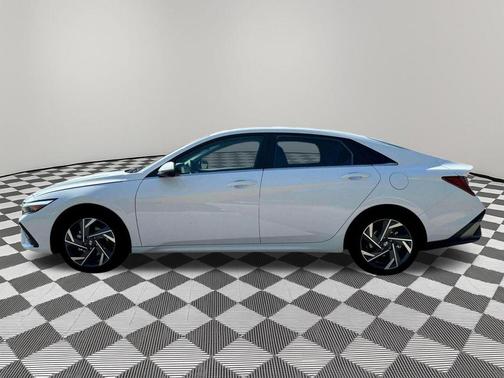 2025 Hyundai ELANTRA HEV Limited