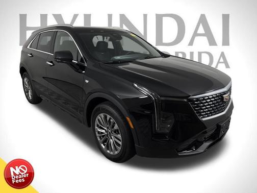 2025 Cadillac XT4 Premium Luxury