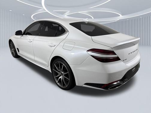 2025 Genesis G70 2.5T RWD