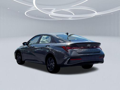 2026 Hyundai ELANTRA Sport