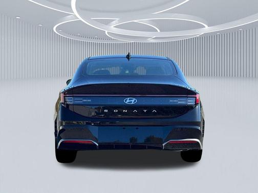 2026 Hyundai SONATA SEL