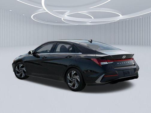 Abyss Black 2026 Hyundai ELANTRA Limited