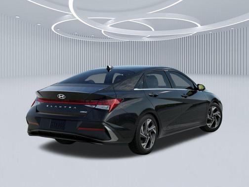 Abyss Black 2026 Hyundai ELANTRA Limited