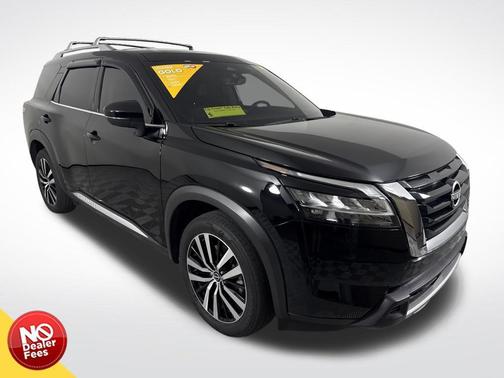 2023 Nissan Pathfinder Platinum FWD