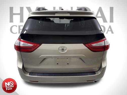 2016 Toyota Sienna SE