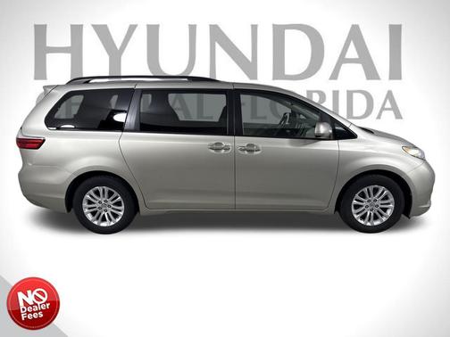 2016 Toyota Sienna SE