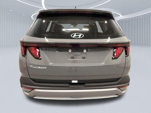 Hampton Gray 2026 Hyundai TUCSON SE