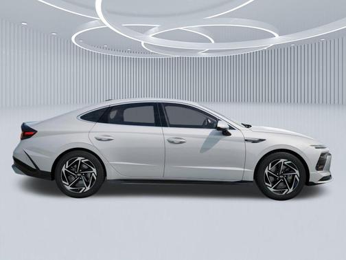 2026 Hyundai SONATA SEL