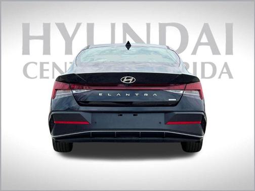 2025 Hyundai ELANTRA HEV Limited