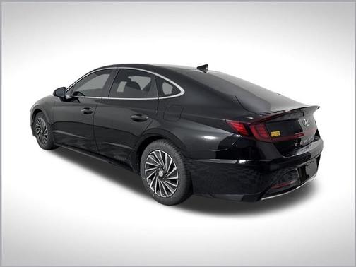 2022 Hyundai SONATA Hybrid Limited