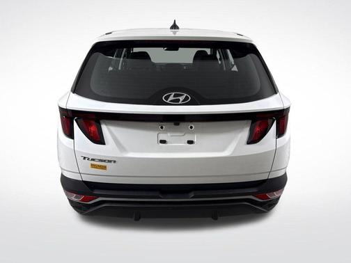 Quartz White 2022 Hyundai TUCSON SE