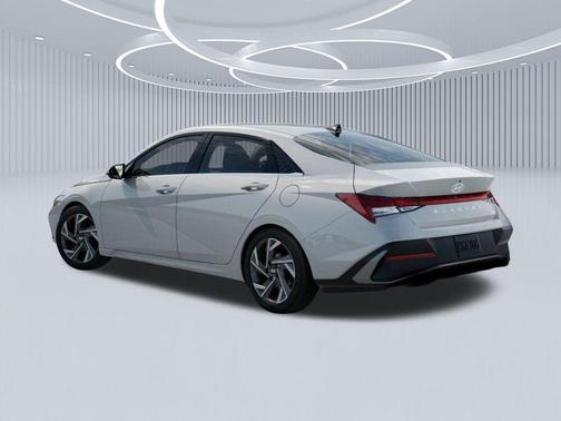 2025 Hyundai ELANTRA HEV Limited