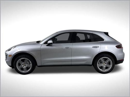 2017 Porsche Macan Base