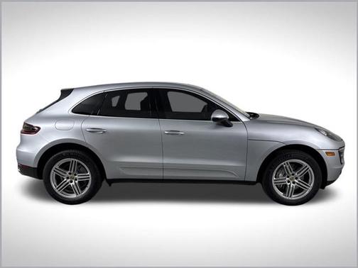 2017 Porsche Macan Base