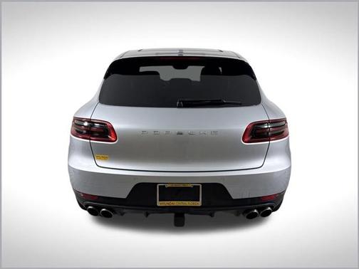 2017 Porsche Macan Base