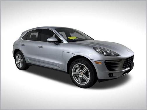 2017 Porsche Macan Base