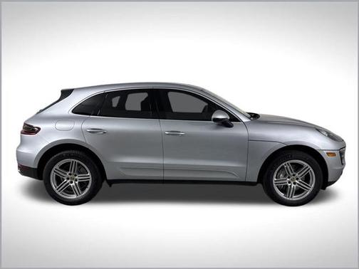2017 Porsche Macan Base