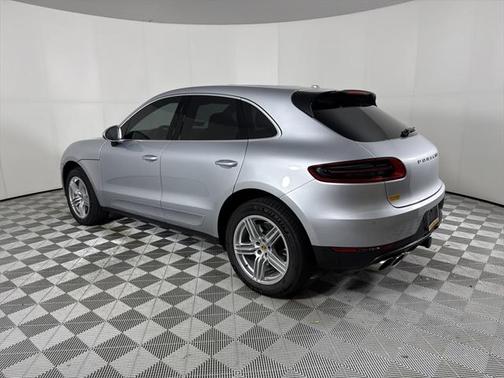 2017 Porsche Macan Base
