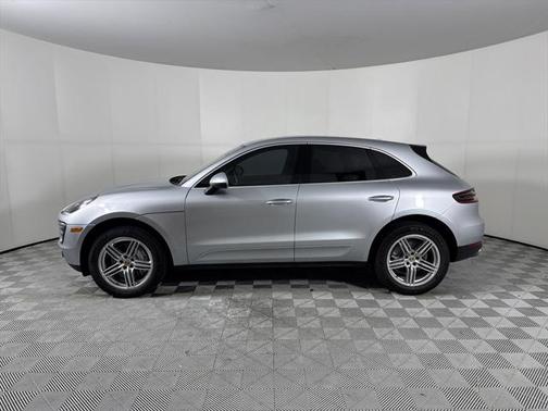 2017 Porsche Macan Base